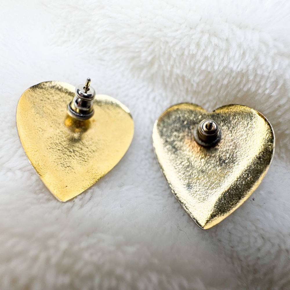 Vintage Hammered Gold-Tone Heart Stud Earrings | 1980s/1990s | EUC - Picture 2 of 4